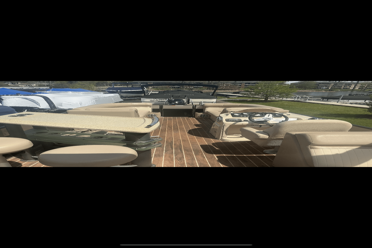 2015 Crest 230 Image Thumbnail #32
