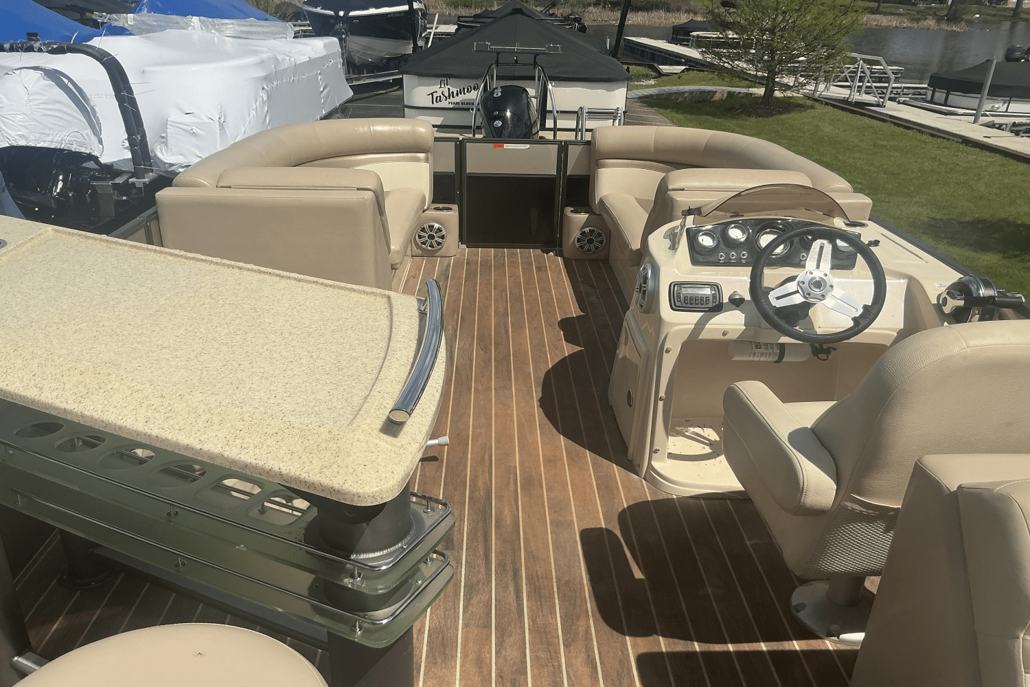2015 Crest 230 Image Thumbnail #30