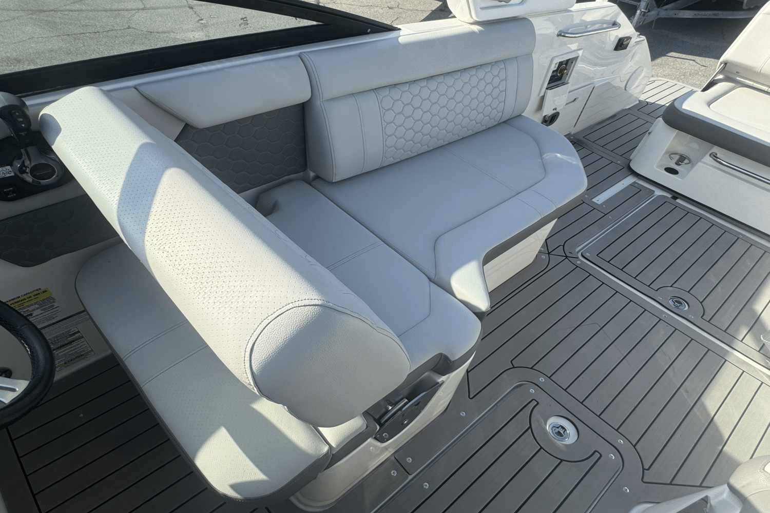 2022 Sea Ray 250 SDX OB Image Thumbnail #12