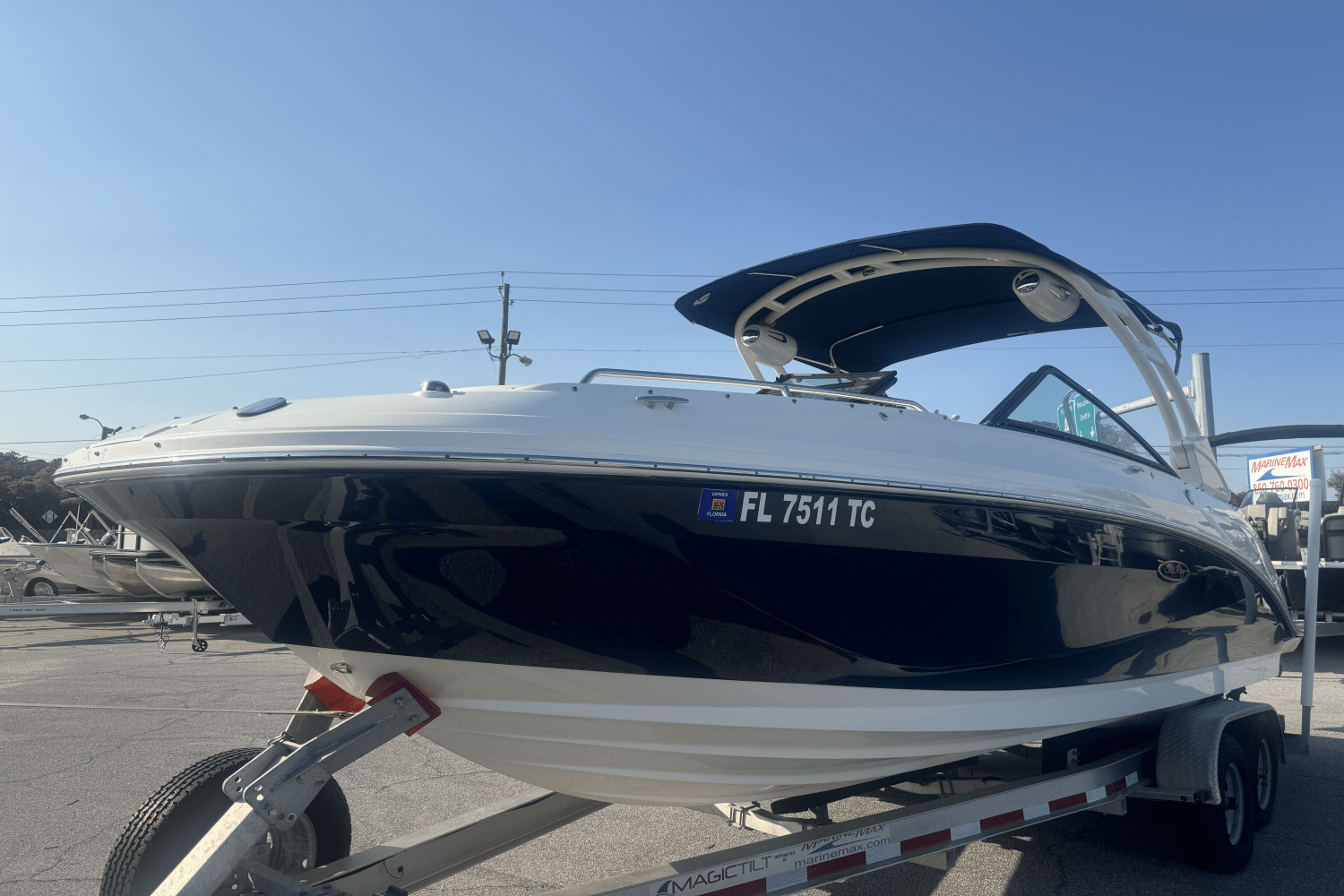 2022 Sea Ray 250 SDX OB Image Thumbnail #1