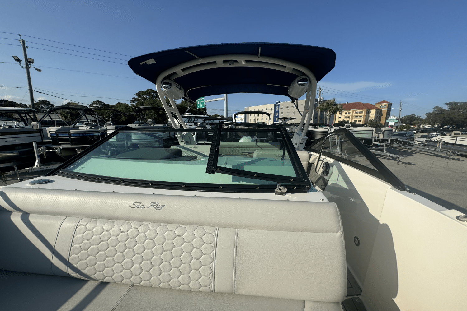 2022 Sea Ray 250 SDX OB Image Thumbnail #22
