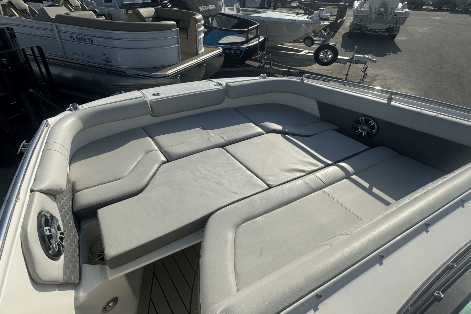 2022 Sea Ray 250 SDX OB Image Thumbnail #20