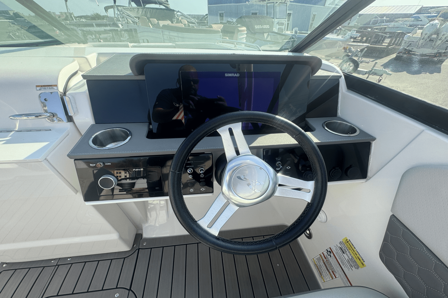 2022 Sea Ray 250 SDX OB Image Thumbnail #18