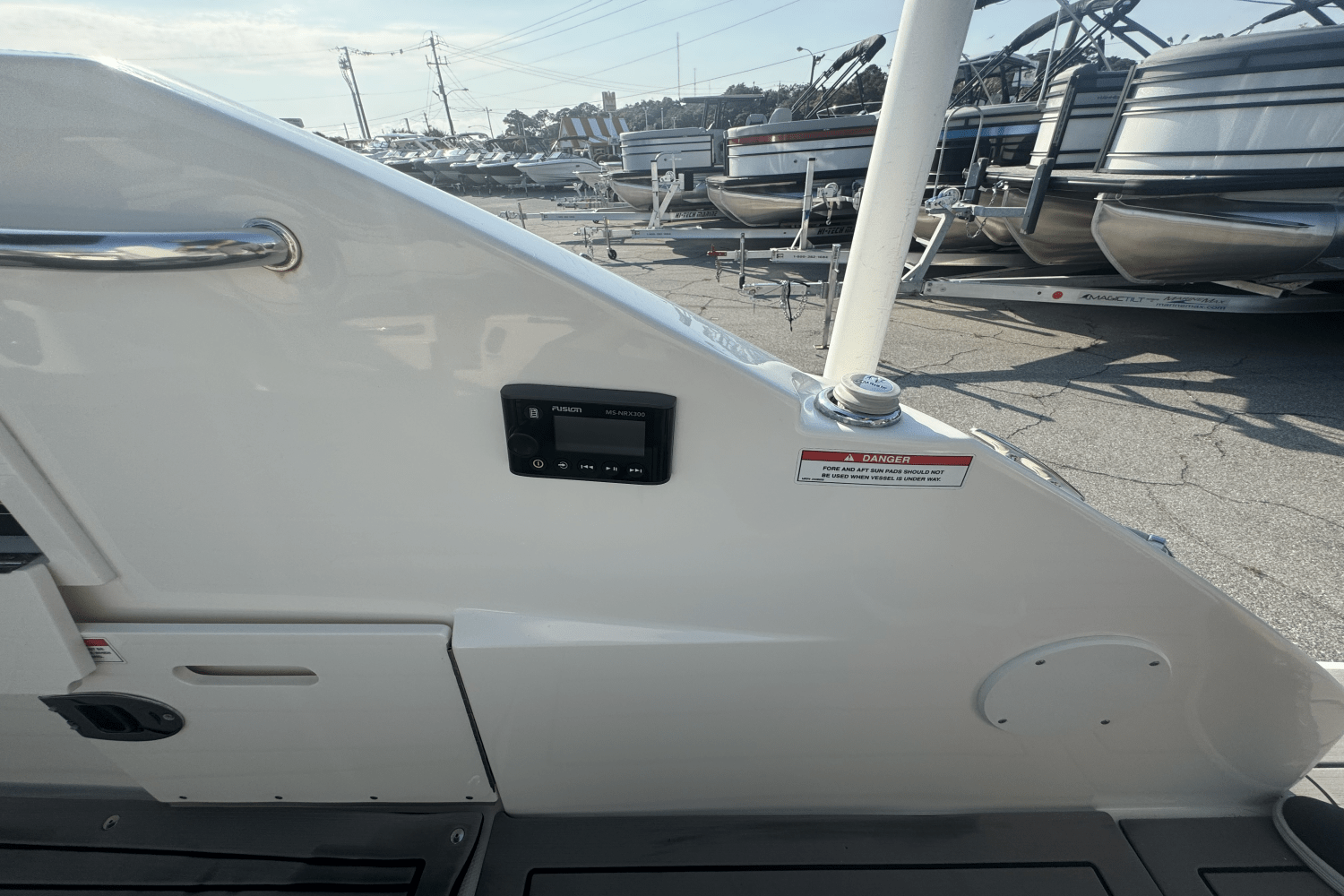 2022 Sea Ray 250 SDX OB Image Thumbnail #26