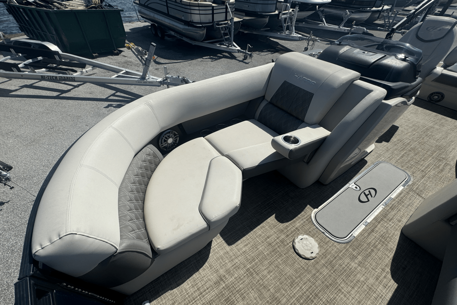 2020 Harris 230 SOLSTICE Image Thumbnail #12