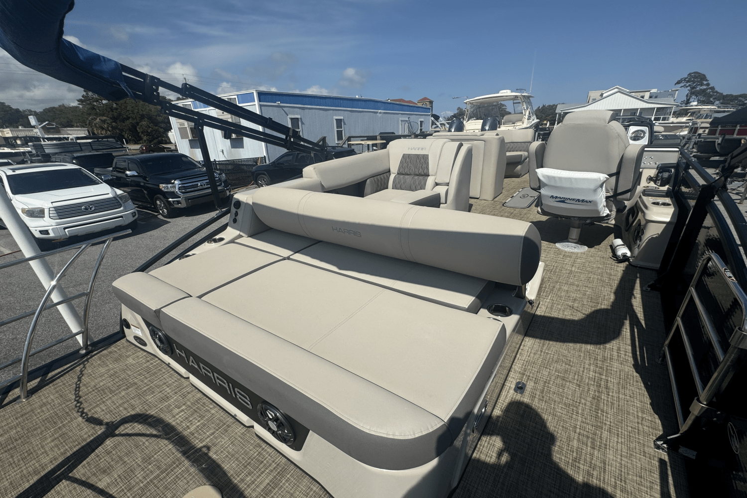 2020 Harris 230 SOLSTICE Image Thumbnail #5