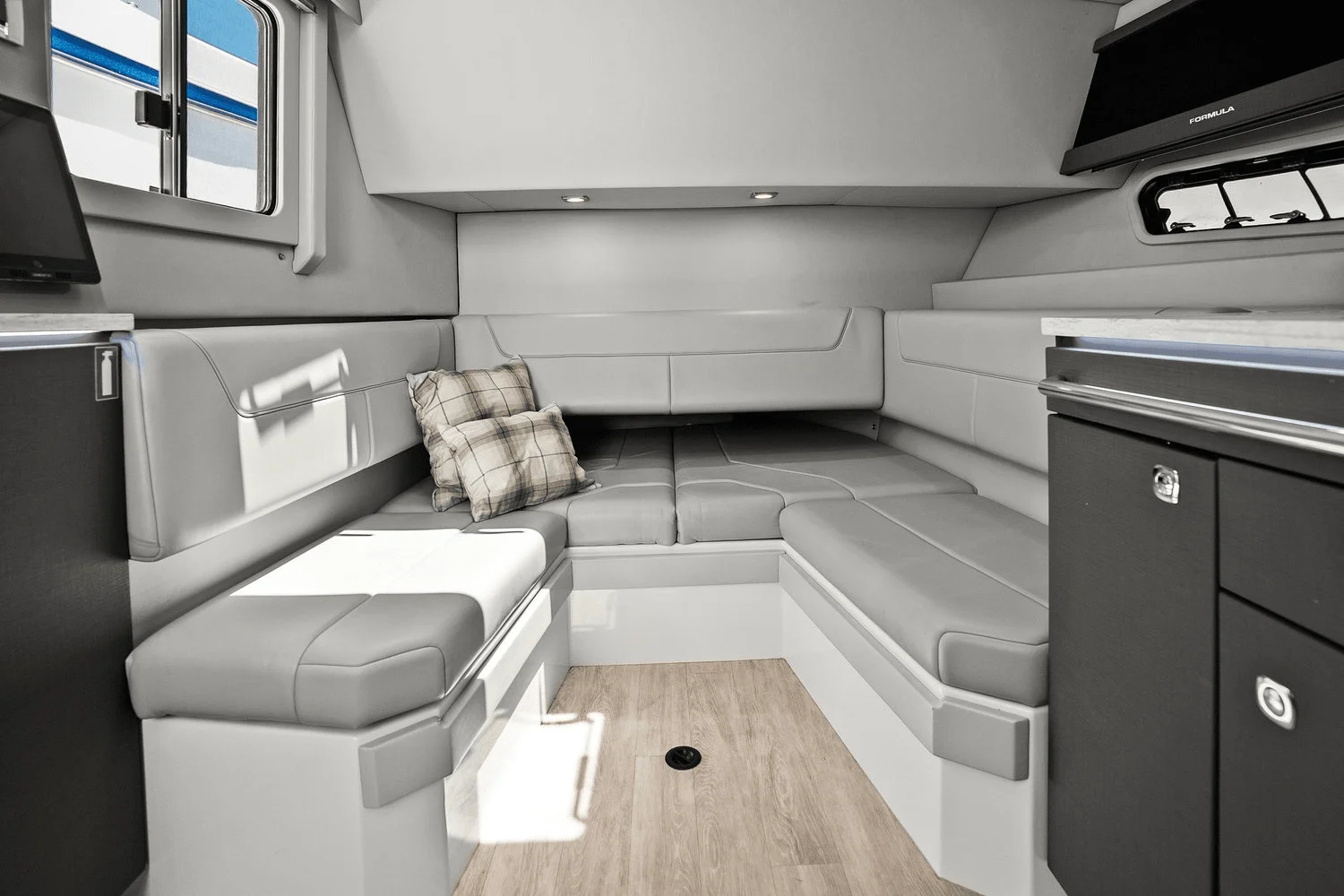 2019 Formula 400 SUPER SPORT CROSSOVER Image Thumbnail #31