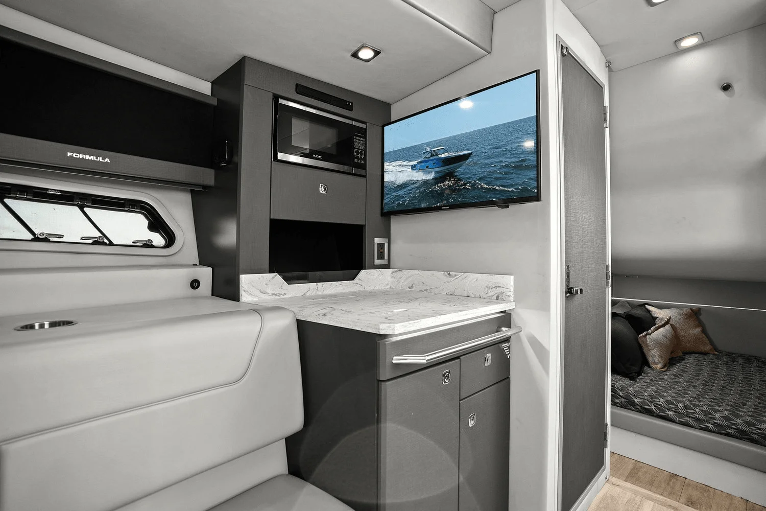 2019 Formula 400 SUPER SPORT CROSSOVER Image Thumbnail #32