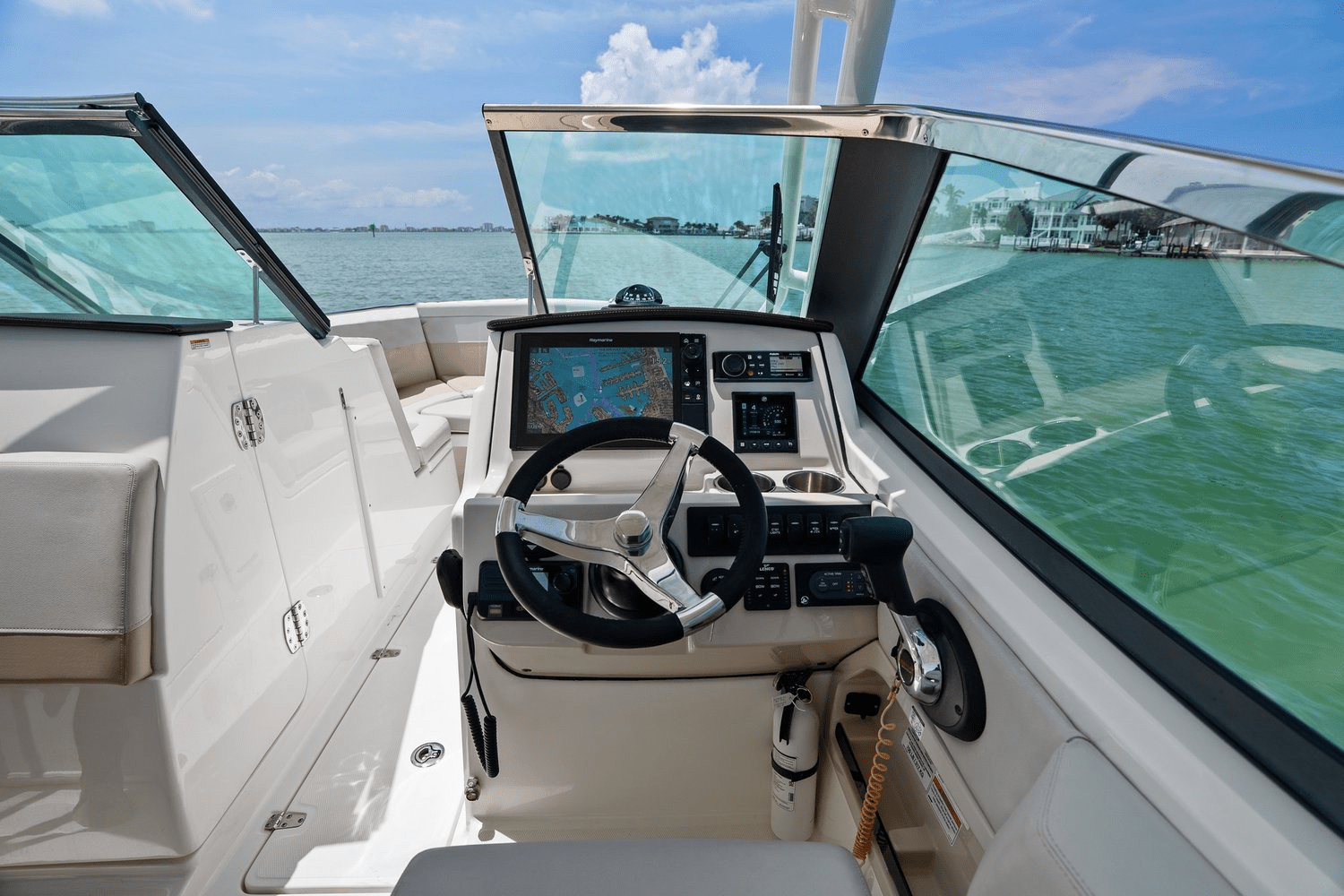 2022 Boston Whaler 240 VANTAGE Image Thumbnail #36