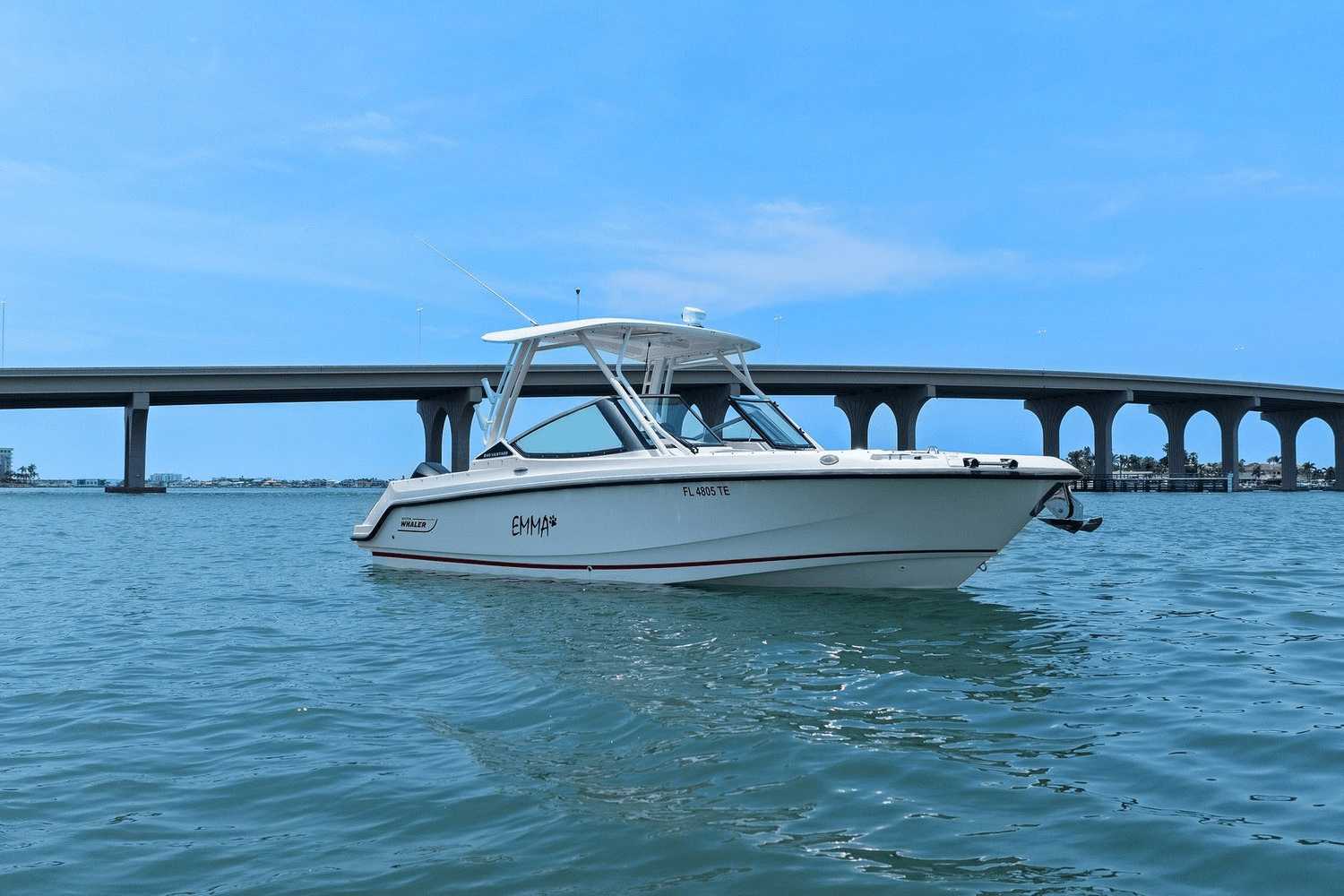 2022 Boston Whaler 240 VANTAGE Image Thumbnail #9