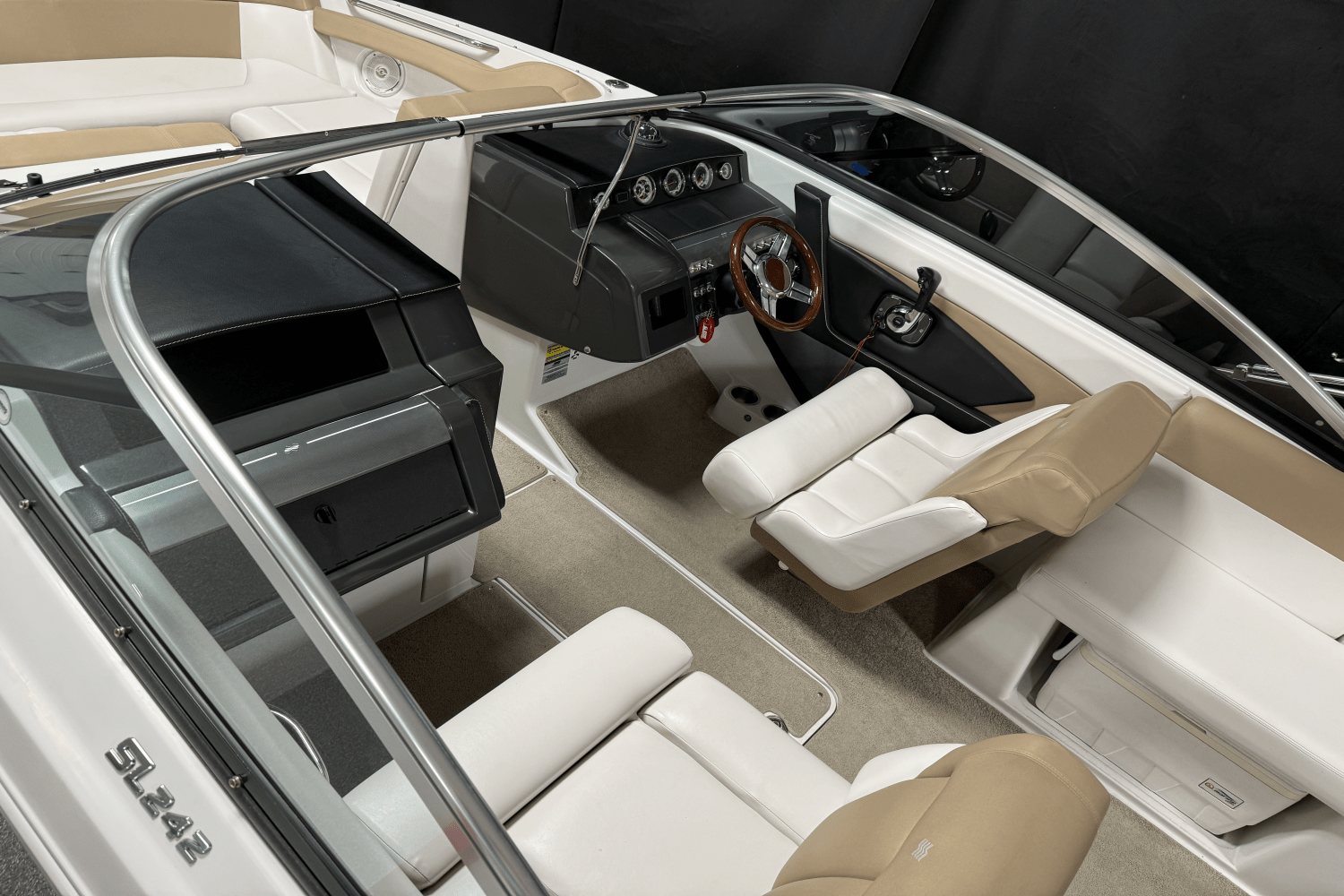 2012 Four Winns SL242 Image Thumbnail #8