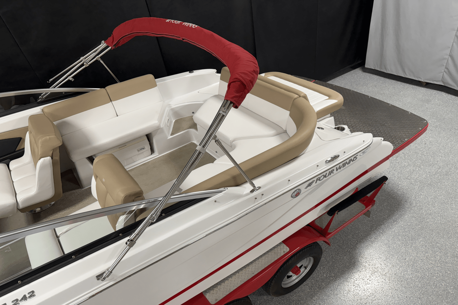 2012 Four Winns SL242 Image Thumbnail #4