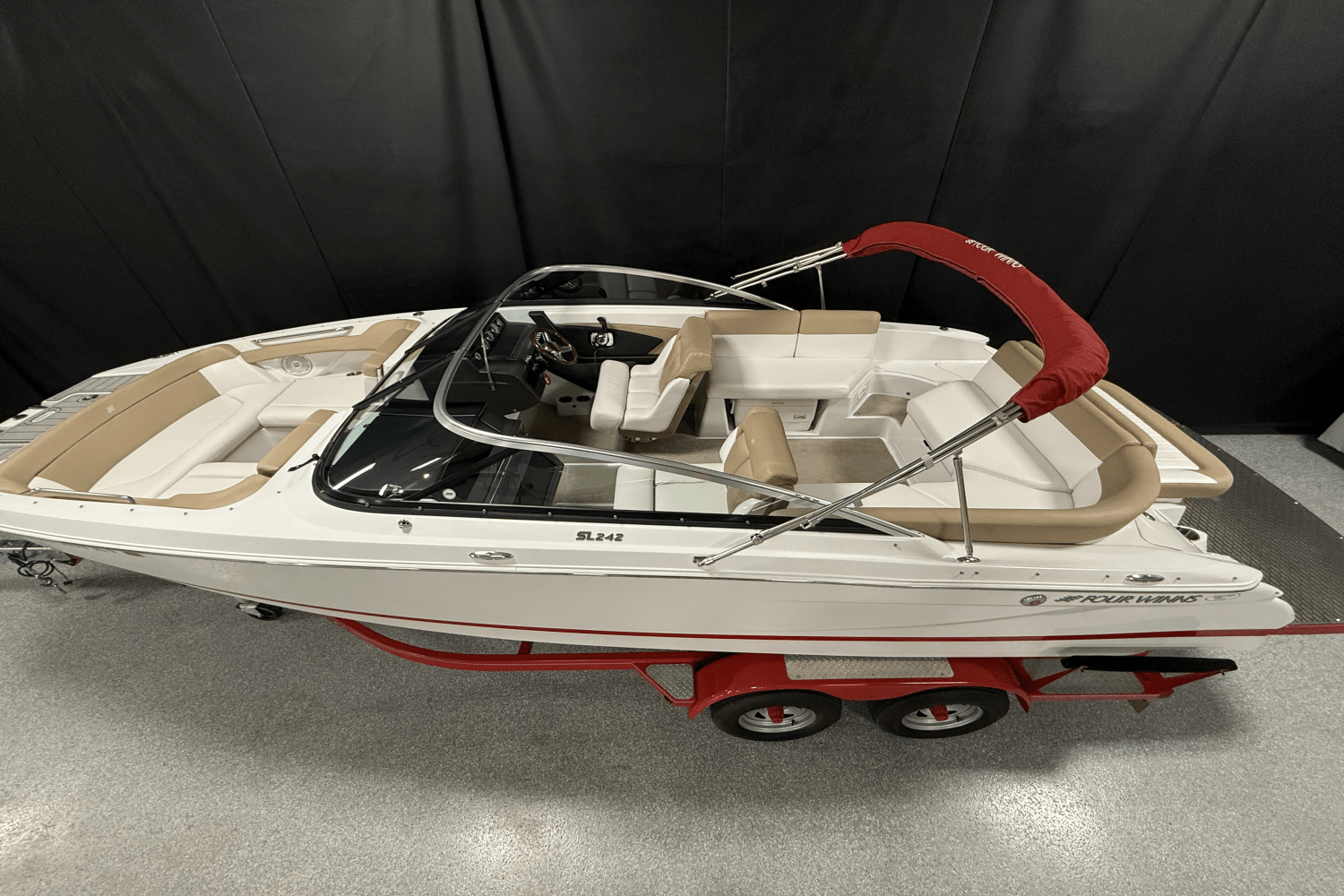 2012 Four Winns SL242 Image Thumbnail #1