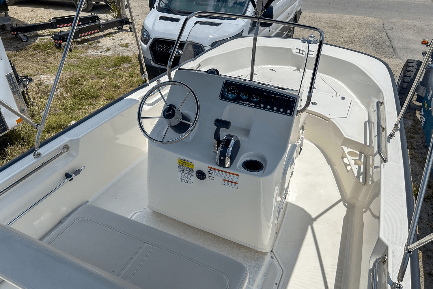 2020 Boston Whaler 17 MONTAUK Image Thumbnail #13