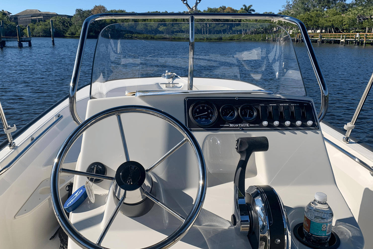 2020 Boston Whaler 17 MONTAUK Image Thumbnail #9