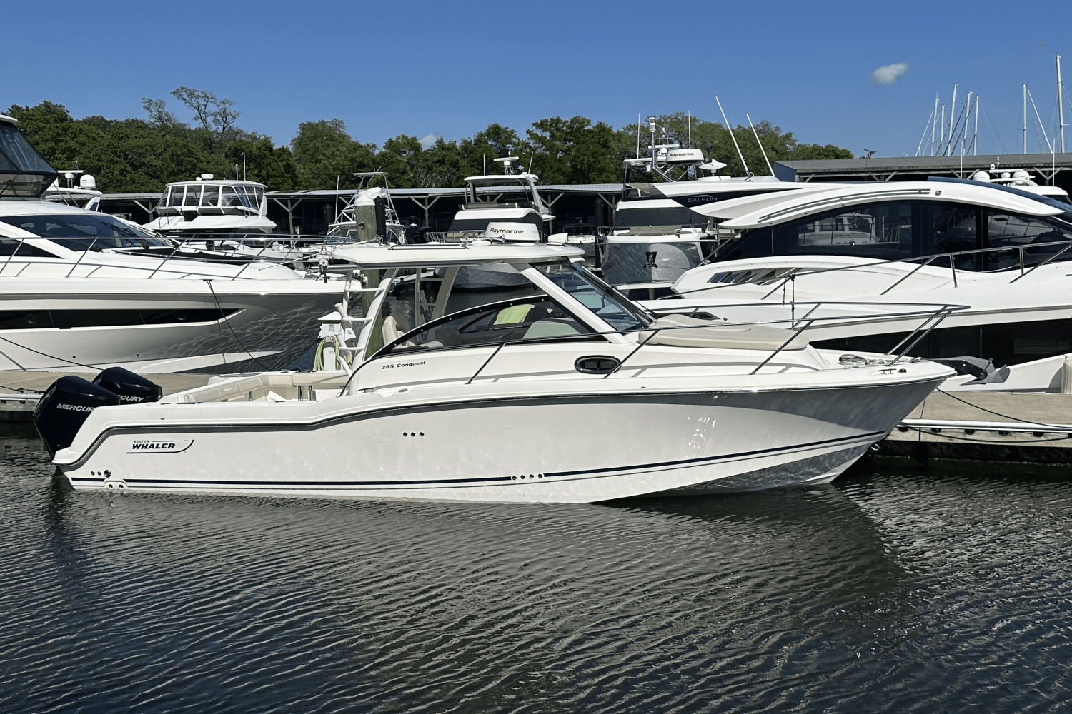 2019 Boston Whaler 285 CONQUEST Image Thumbnail #2