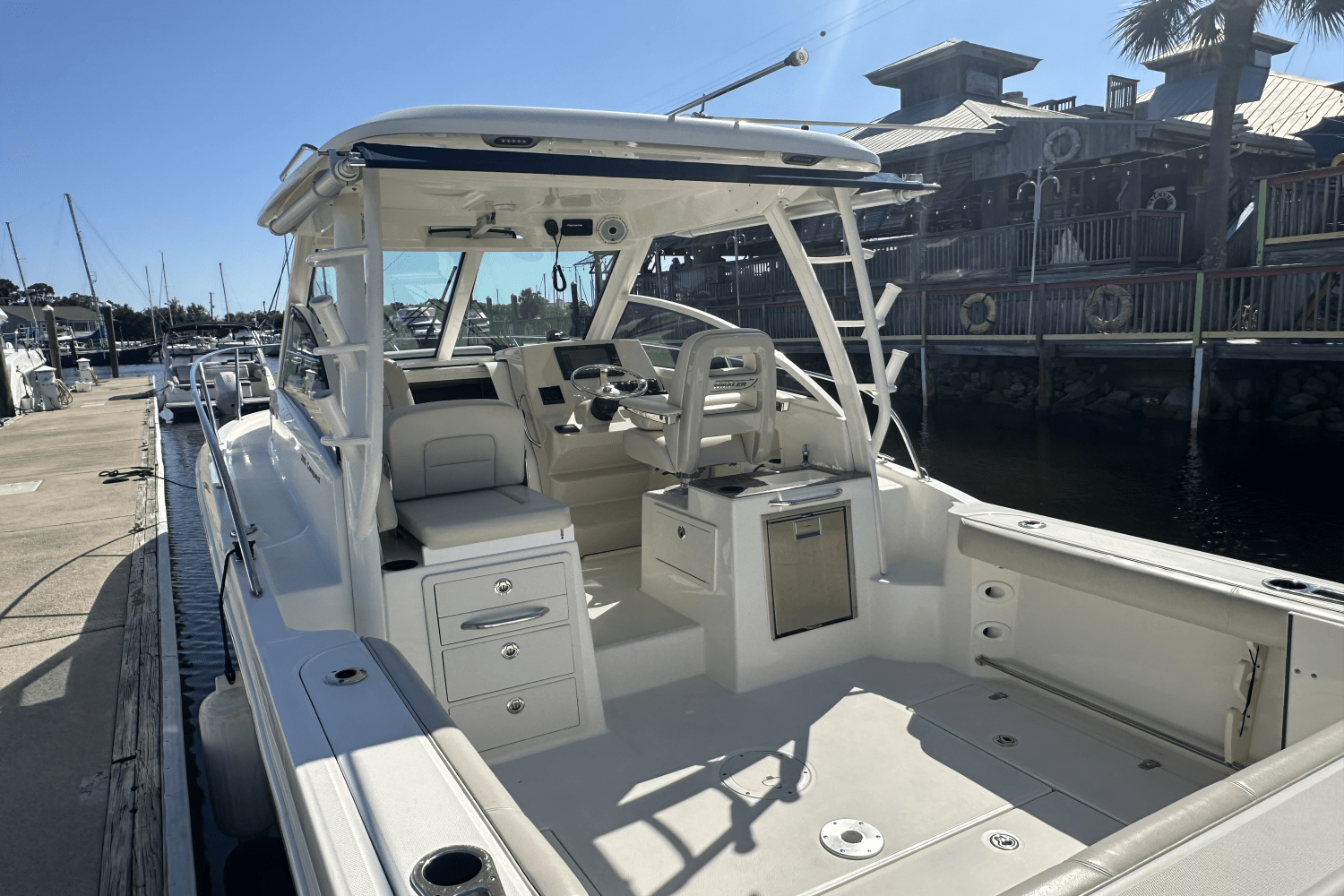 2019 Boston Whaler 285 CONQUEST Image Thumbnail #12