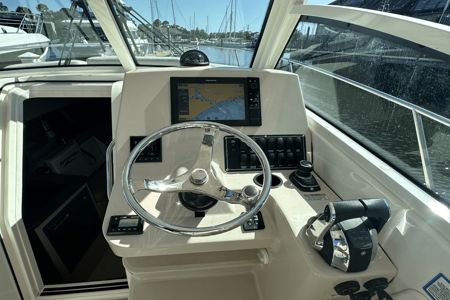 2019 Boston Whaler 285 CONQUEST Image Thumbnail #30
