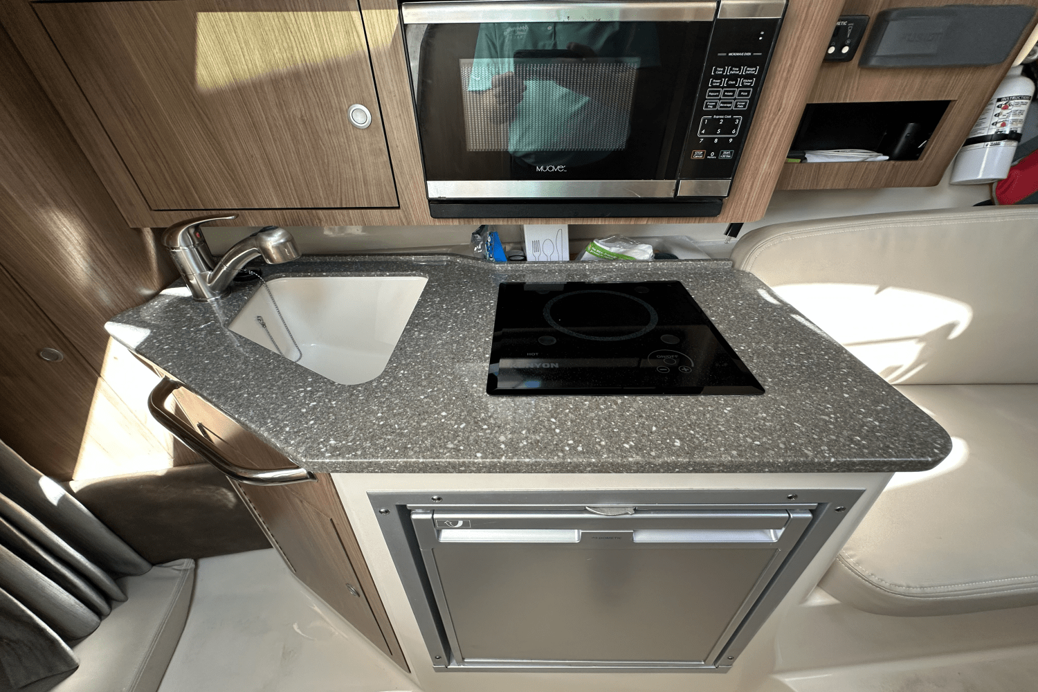 2019 Boston Whaler 285 CONQUEST Image Thumbnail #48