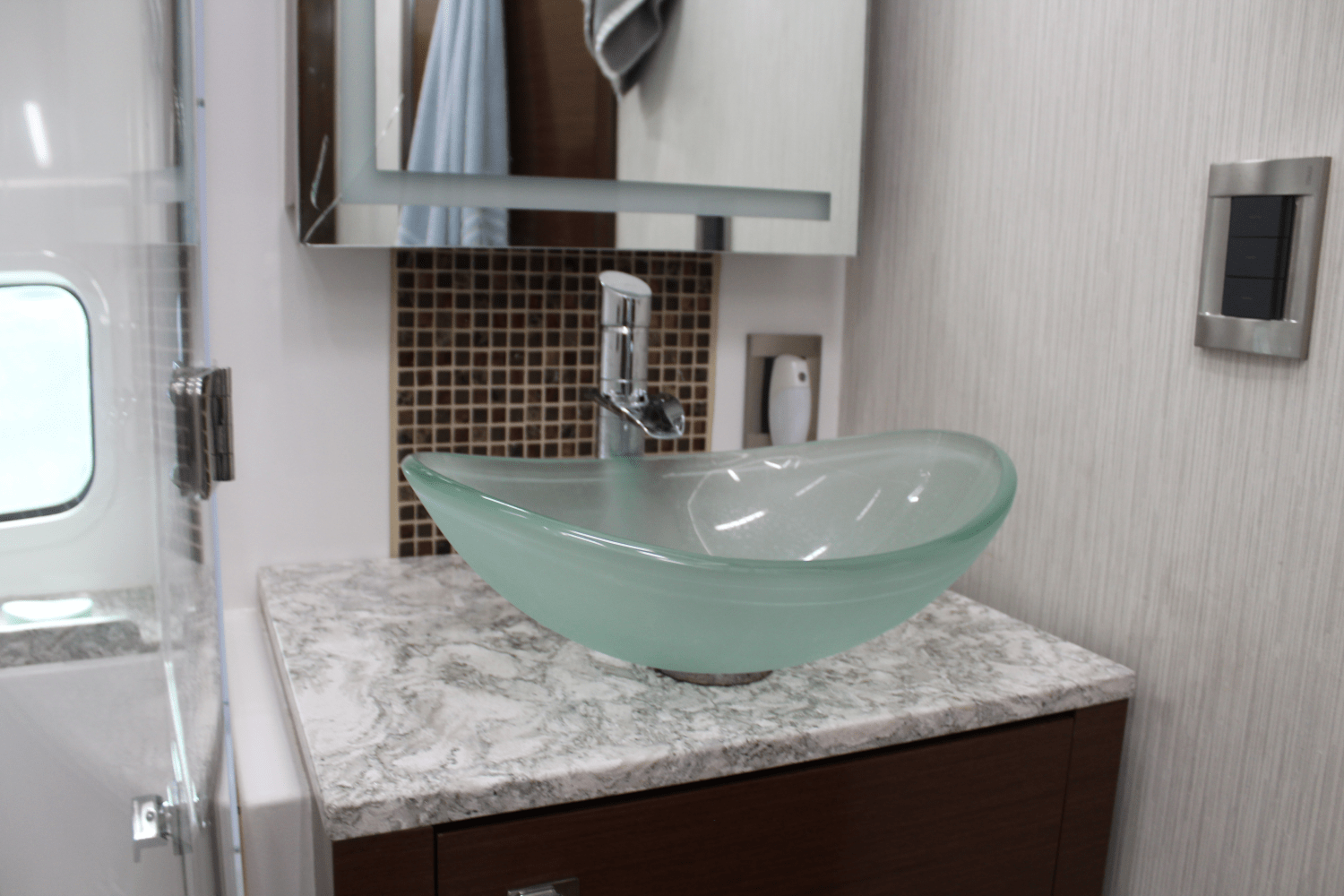 2021 Ocean Alexander 45 DIVERGENCE COUPE Image Thumbnail #35