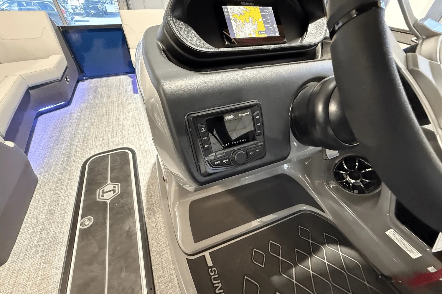 2026 Harris Sunliner 230 Image Thumbnail #15