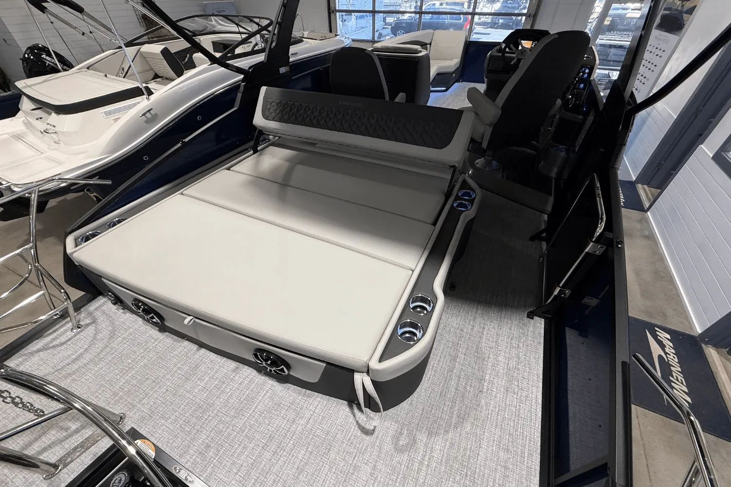 2026 Harris Sunliner 230 Image Thumbnail #6