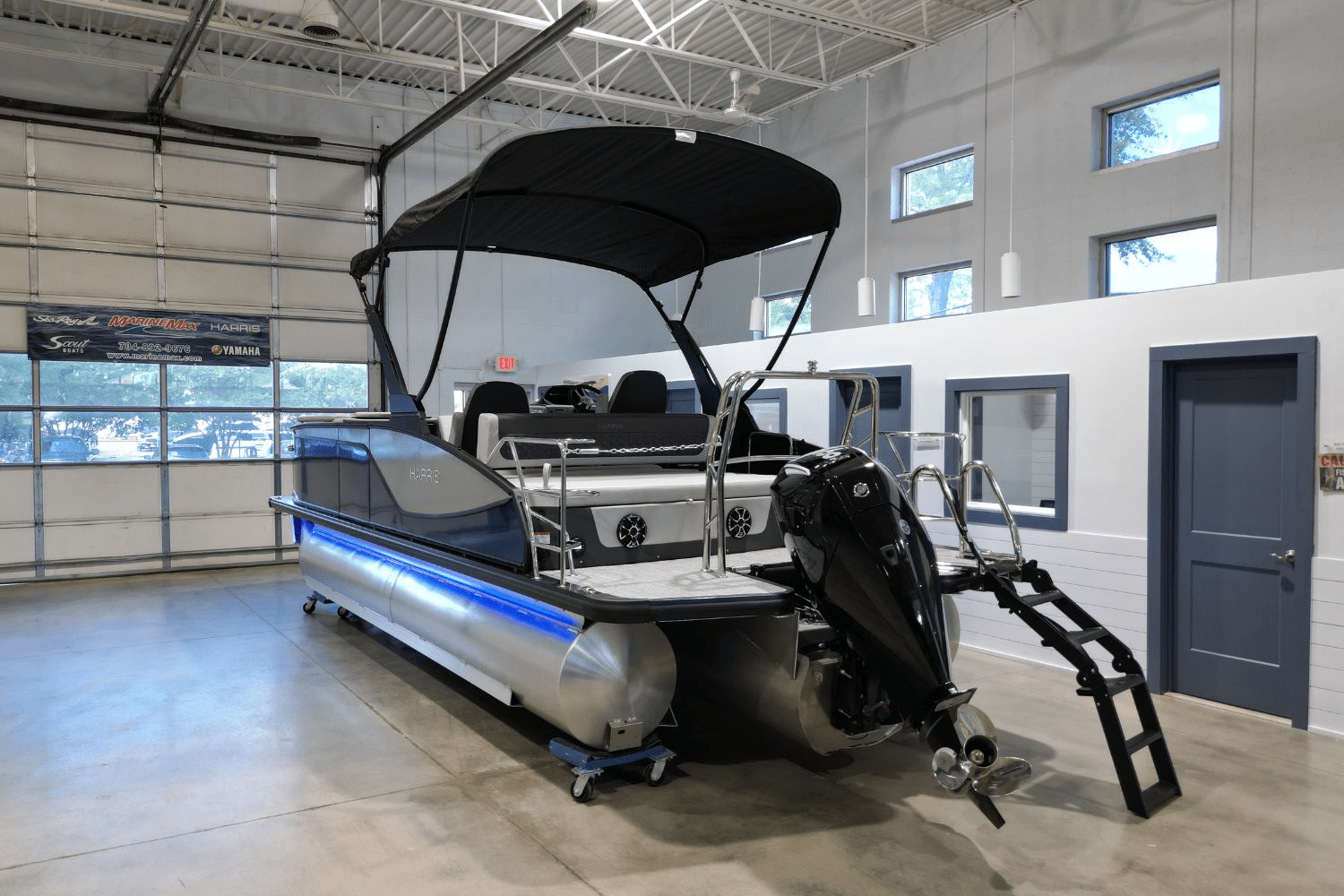 2026 Harris Sunliner 230 Image Thumbnail #3