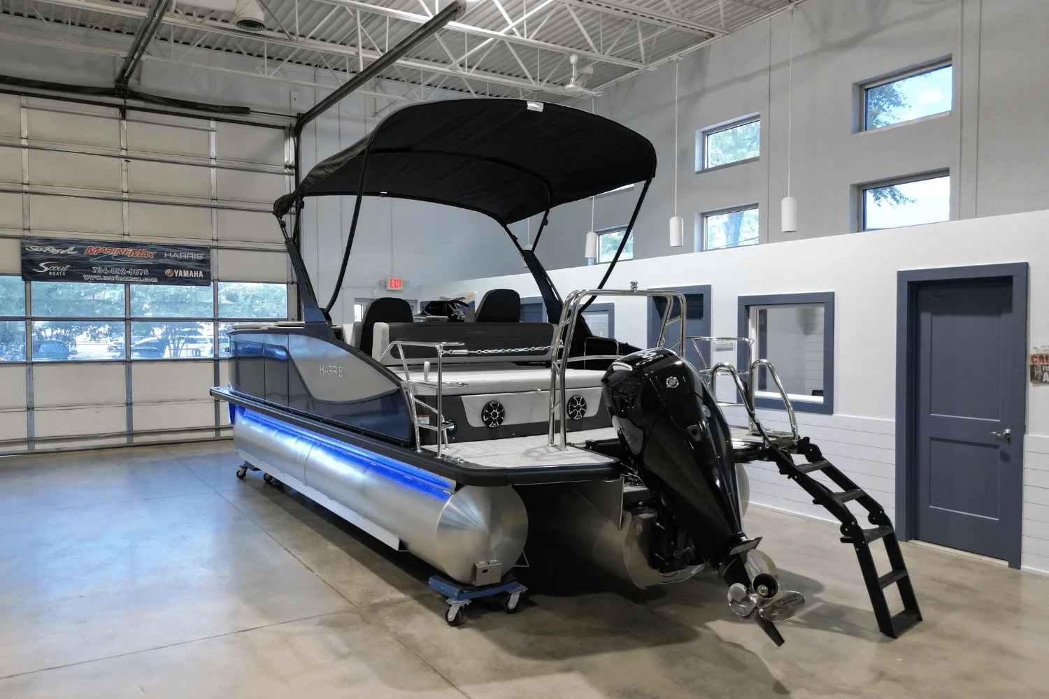 2026 Harris Sunliner 230 Image Thumbnail #3