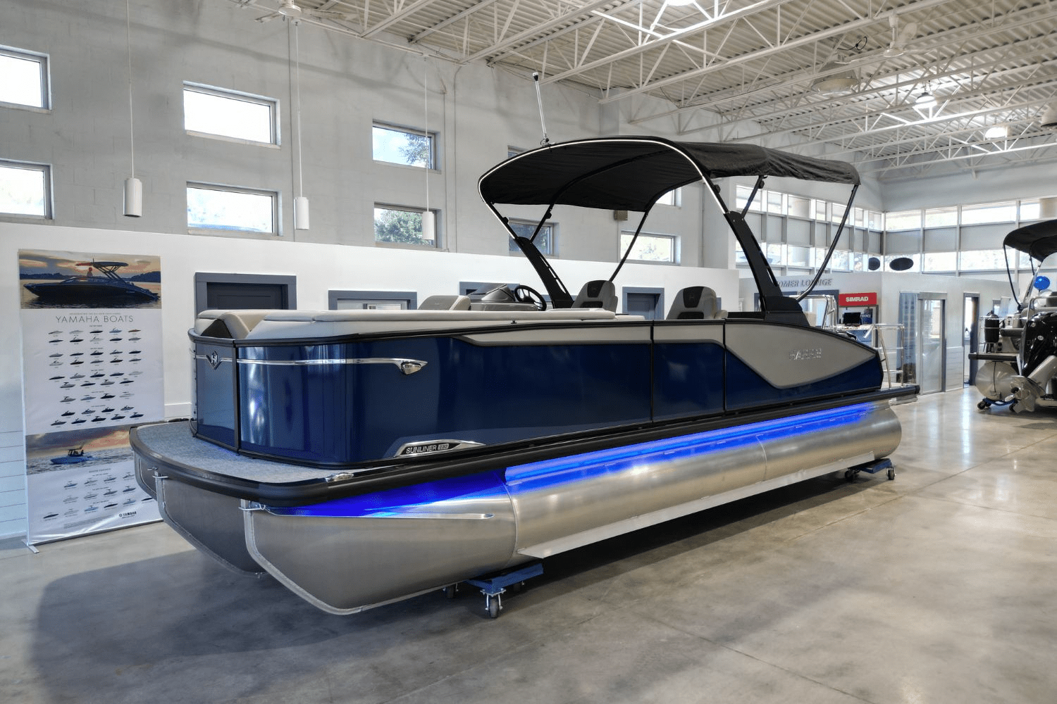 2026 Harris Sunliner 230 Image Thumbnail #1