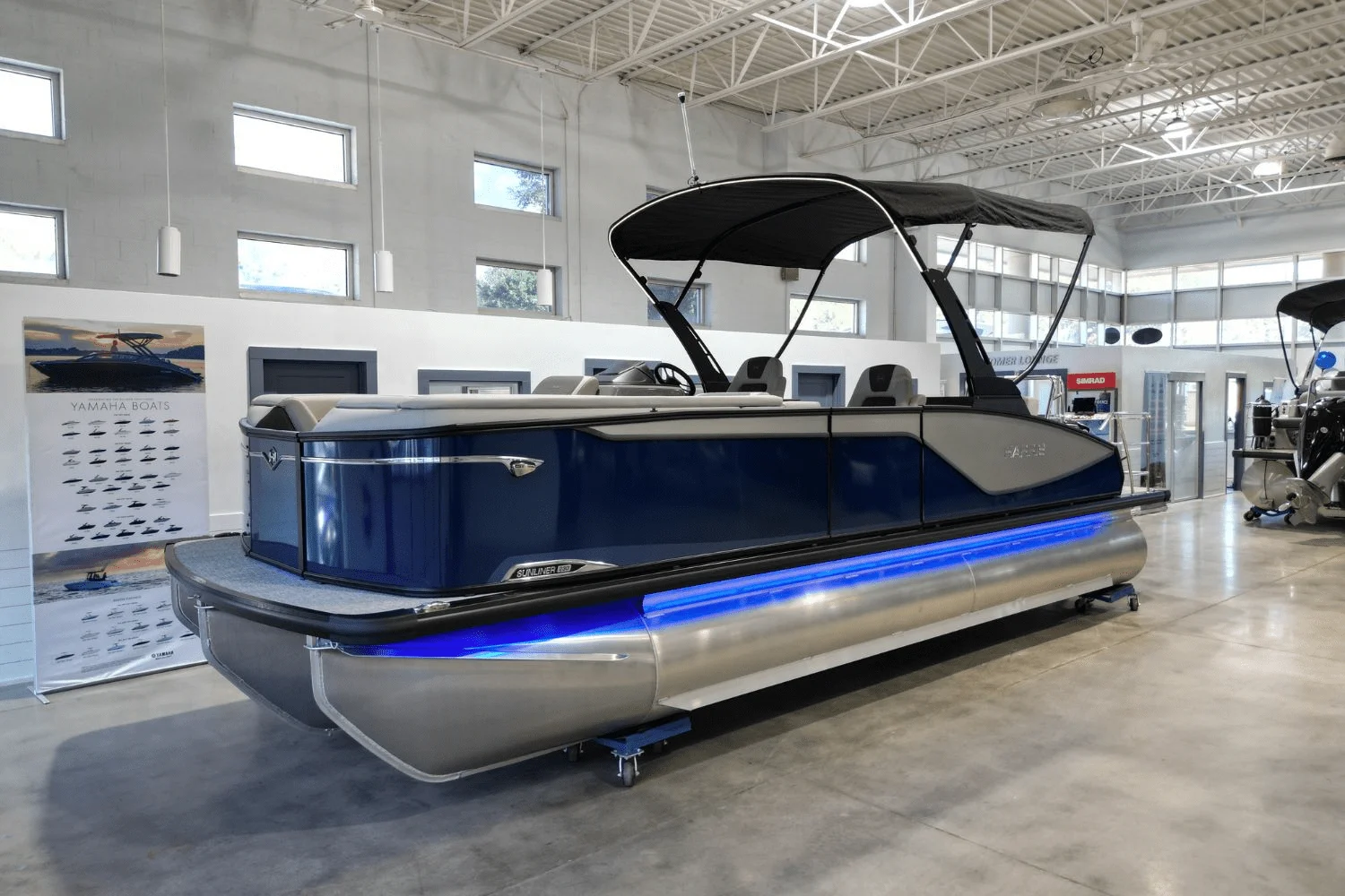 2026 Harris Sunliner 230 Image Thumbnail #1