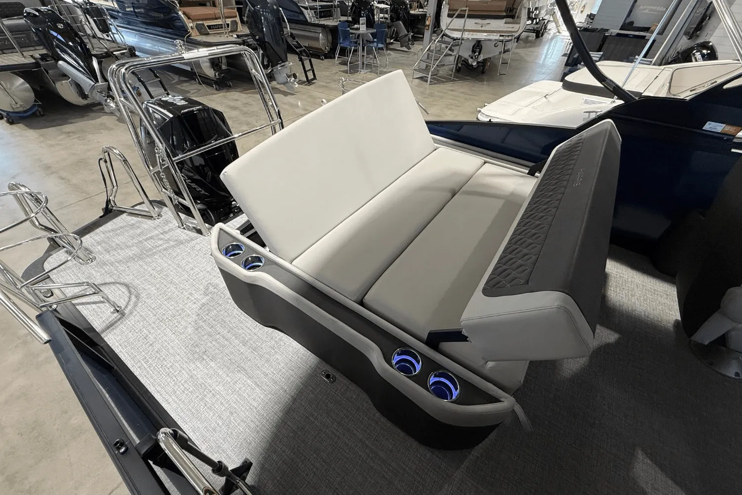 2026 Harris Sunliner 230 Image Thumbnail #9