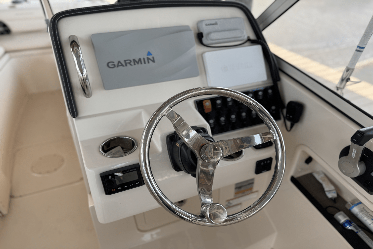 2019 Grady-White FREEDOM 235 Image Thumbnail #3