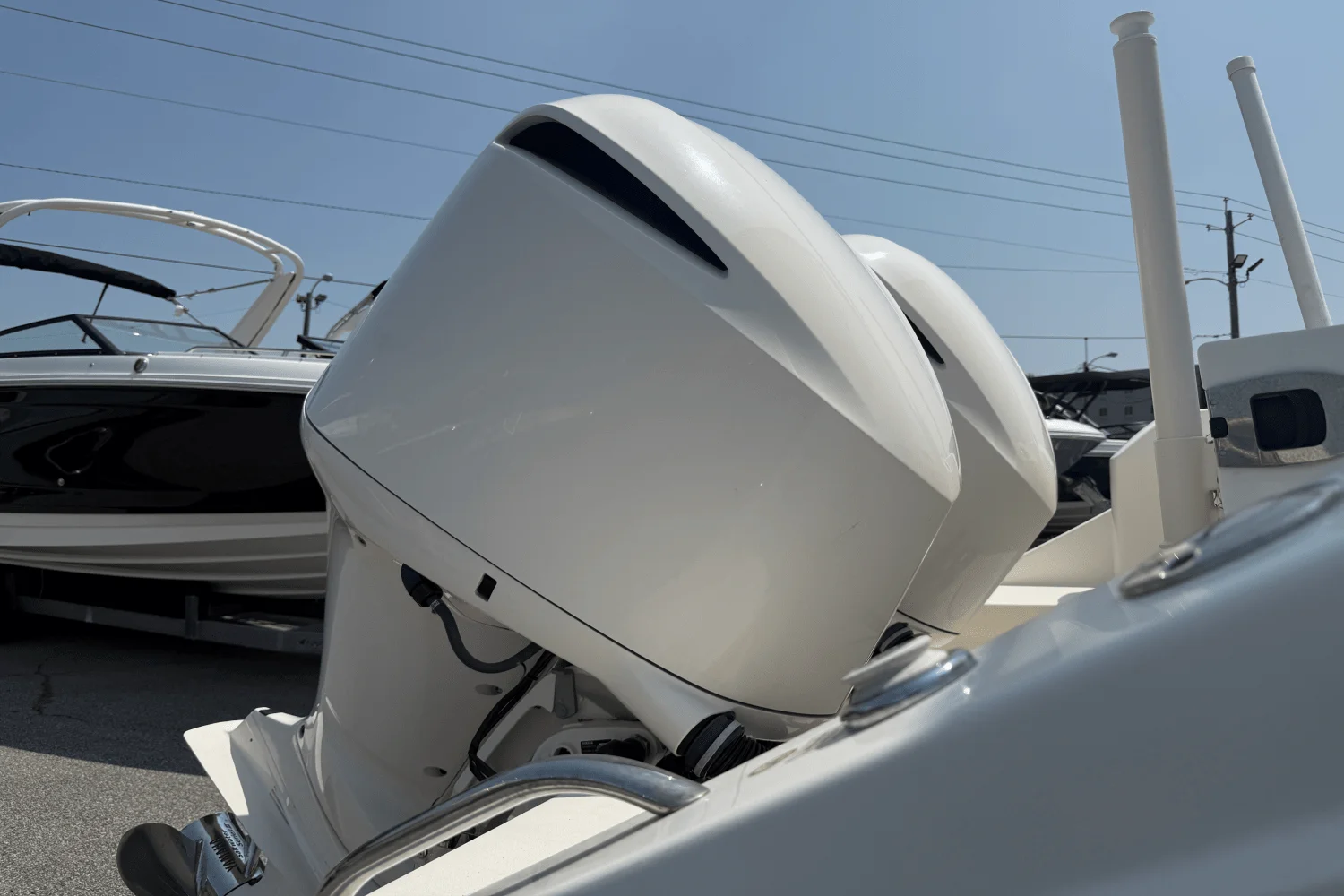 2018 Cobia 280 DC Image Thumbnail #5