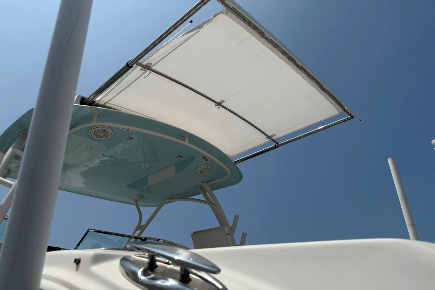 2018 Cobia 280 DC Image Thumbnail #9