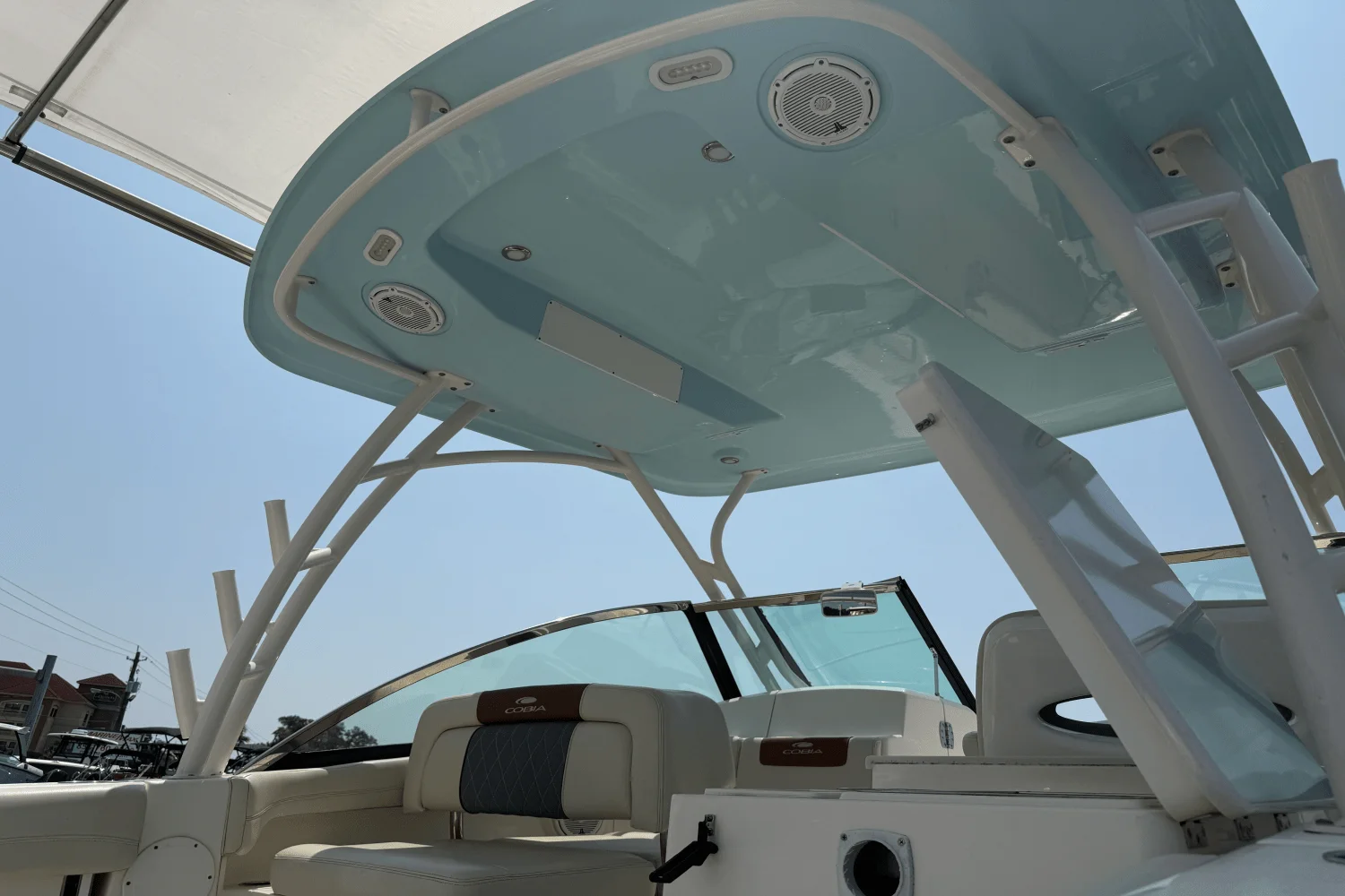 2018 Cobia 280 DC Image Thumbnail #16