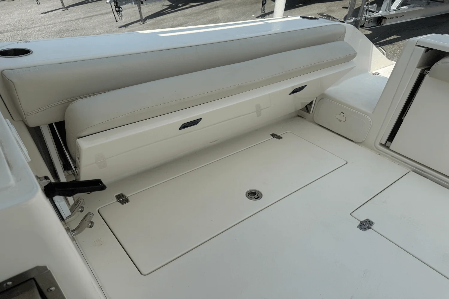 2018 Cobia 280 DC Image Thumbnail #22