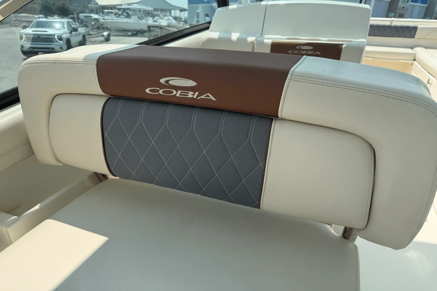 2018 Cobia 280 DC Image Thumbnail #26