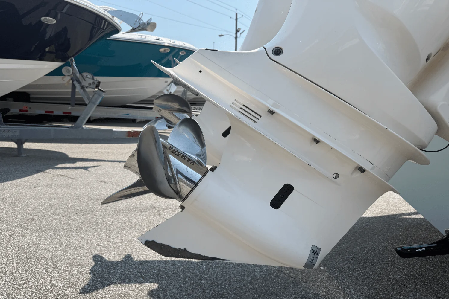 2018 Cobia 280 DC Image Thumbnail #6