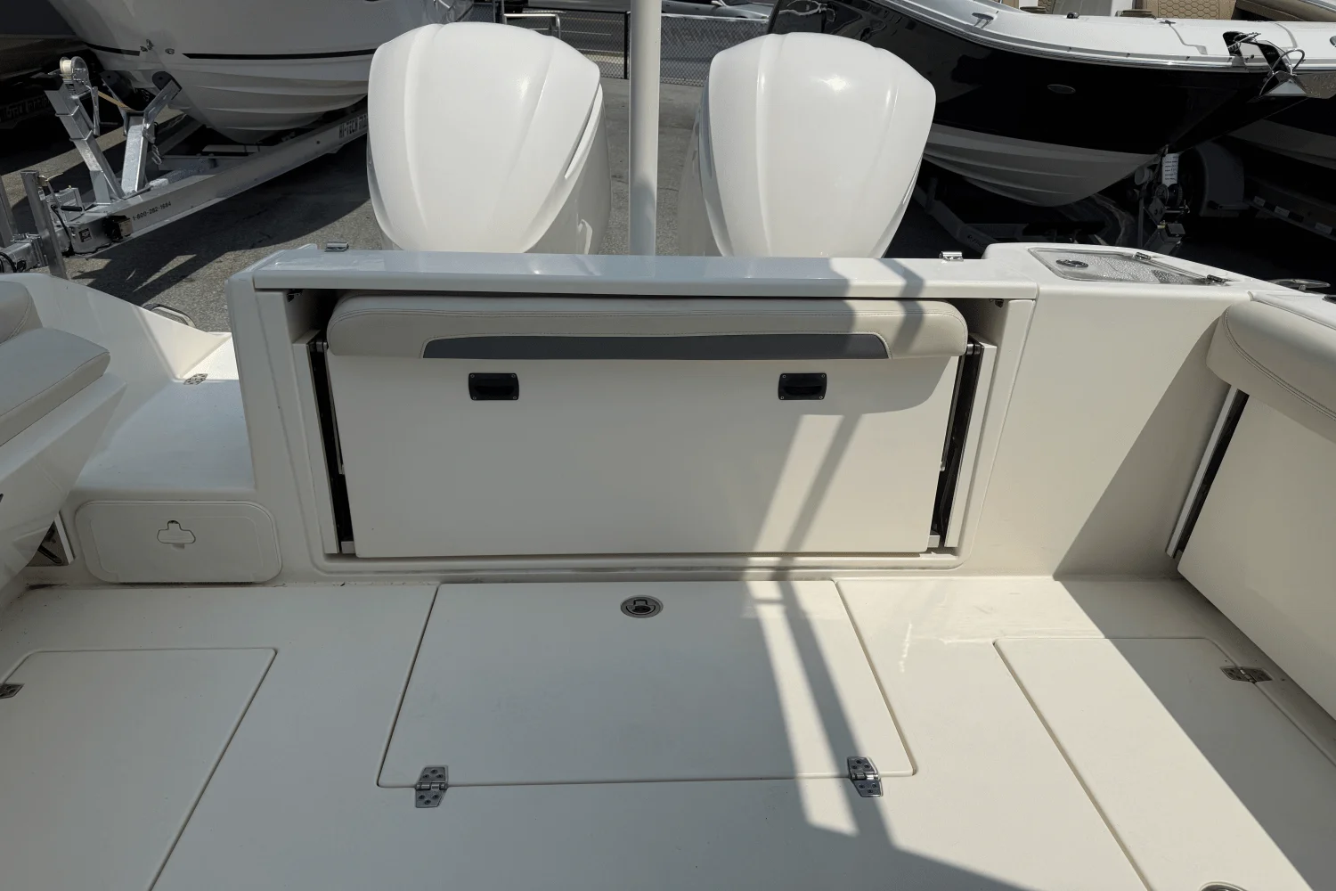 2018 Cobia 280 DC Image Thumbnail #23