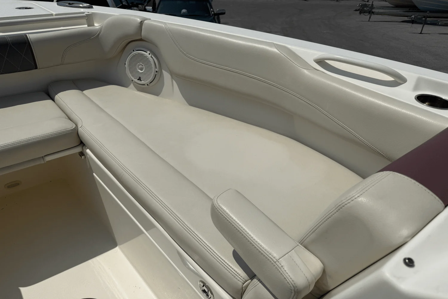 2018 Cobia 280 DC Image Thumbnail #36