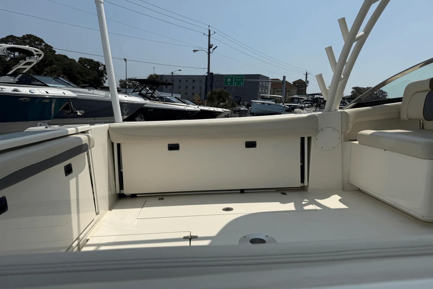 2018 Cobia 280 DC Image Thumbnail #15