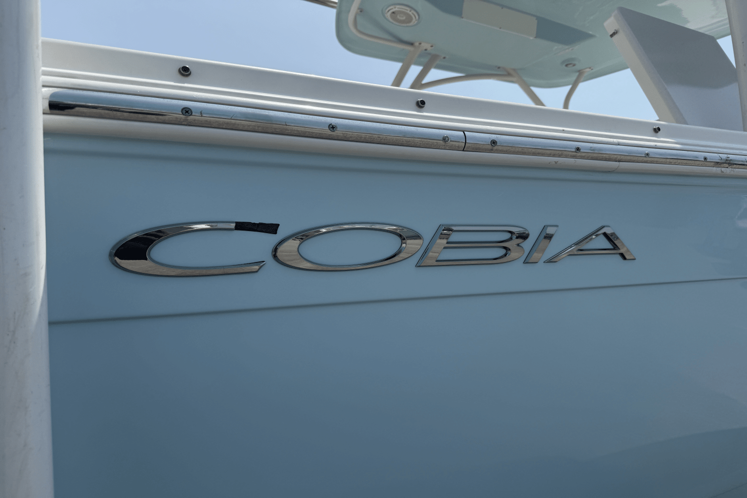 2018 Cobia 280 DC Image Thumbnail #1
