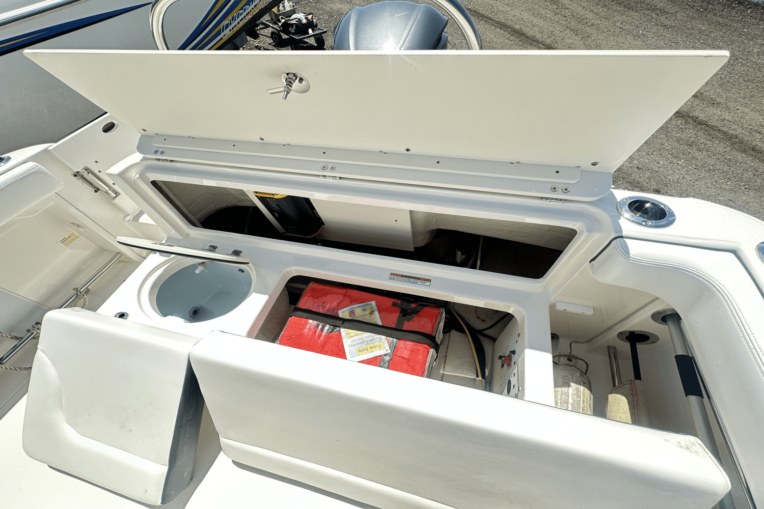 2020 Robalo R222 Image Thumbnail #16