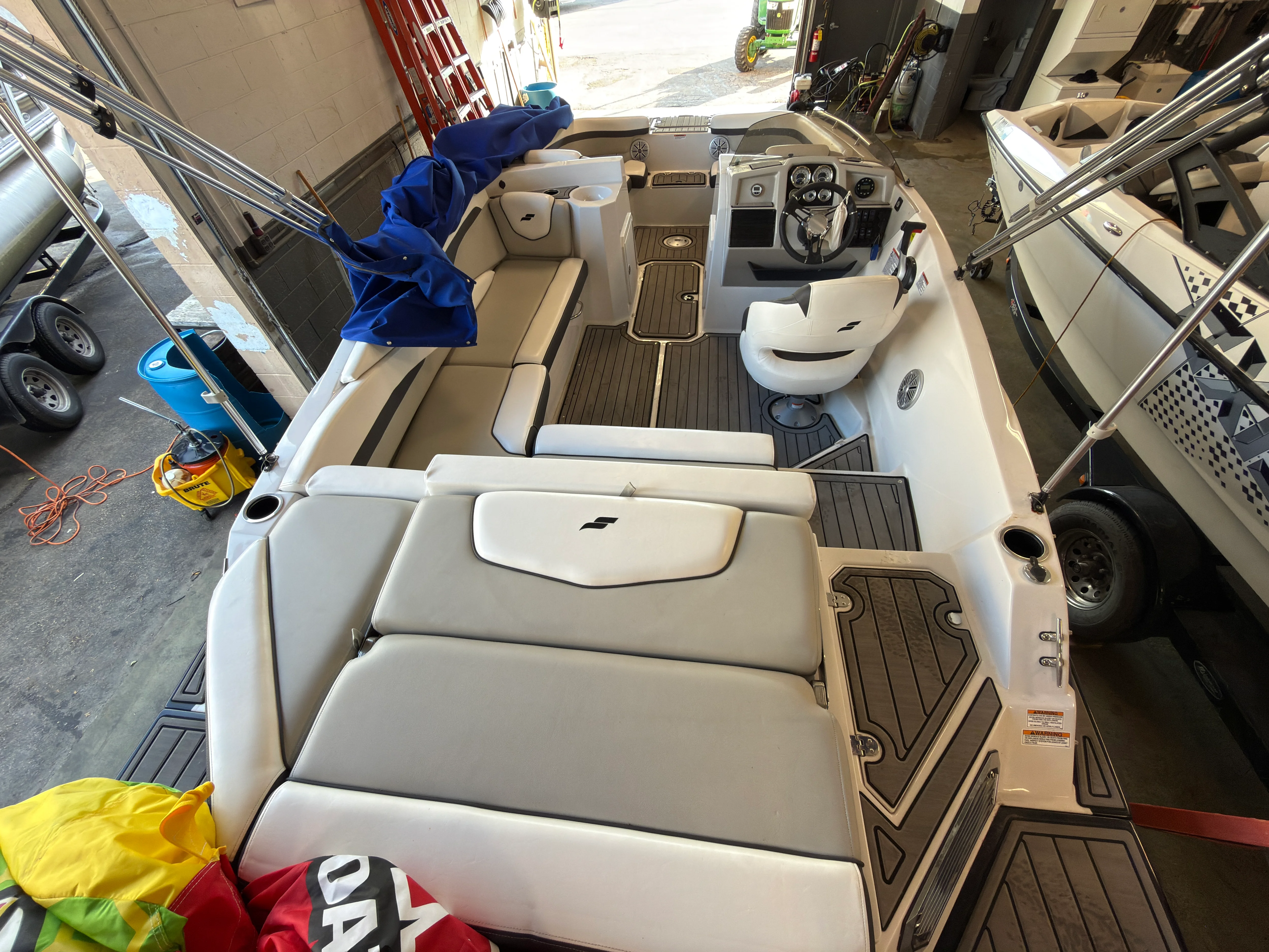 2023 Starcraft 211 SVX Image Thumbnail #8