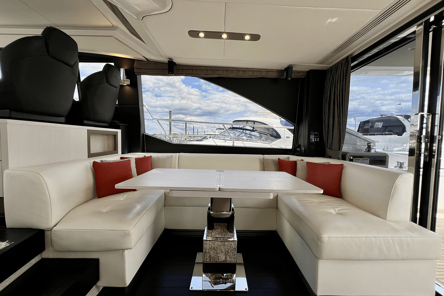 2019 Azimut 50 FLYBRIDGE Image Thumbnail #75