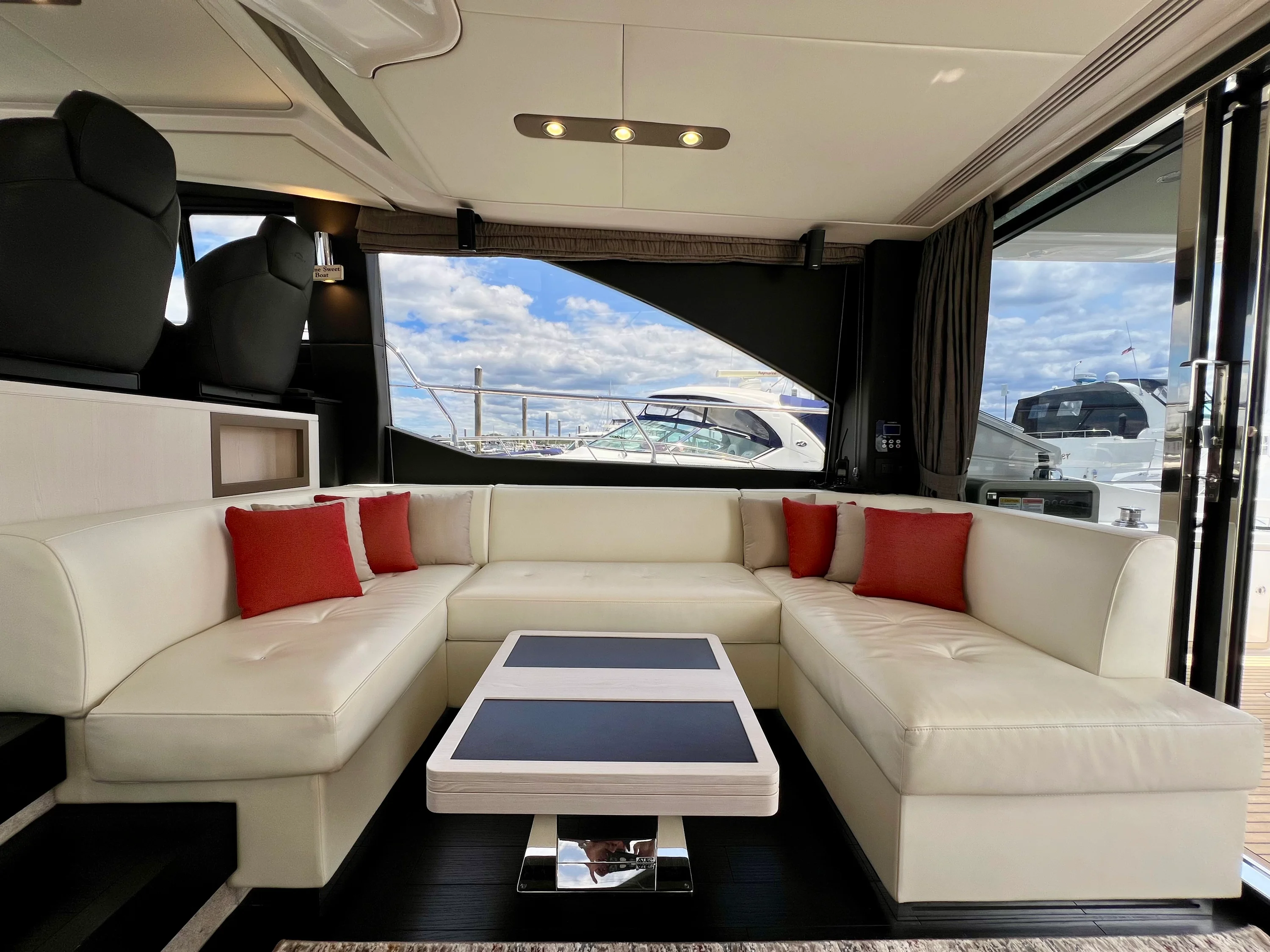 2019 Azimut 50 FLYBRIDGE Image Thumbnail #46