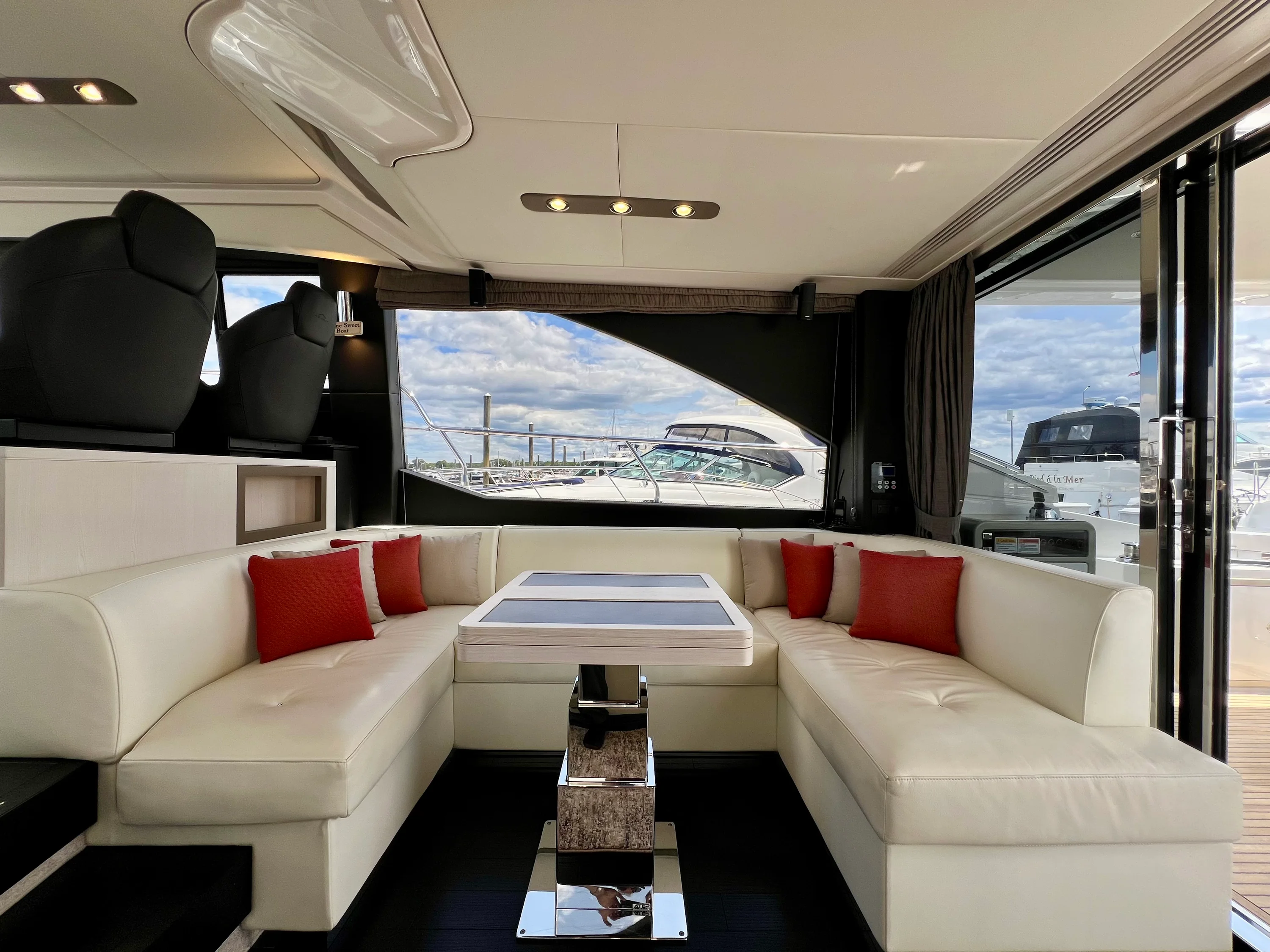 2019 Azimut 50 FLYBRIDGE Image Thumbnail #47