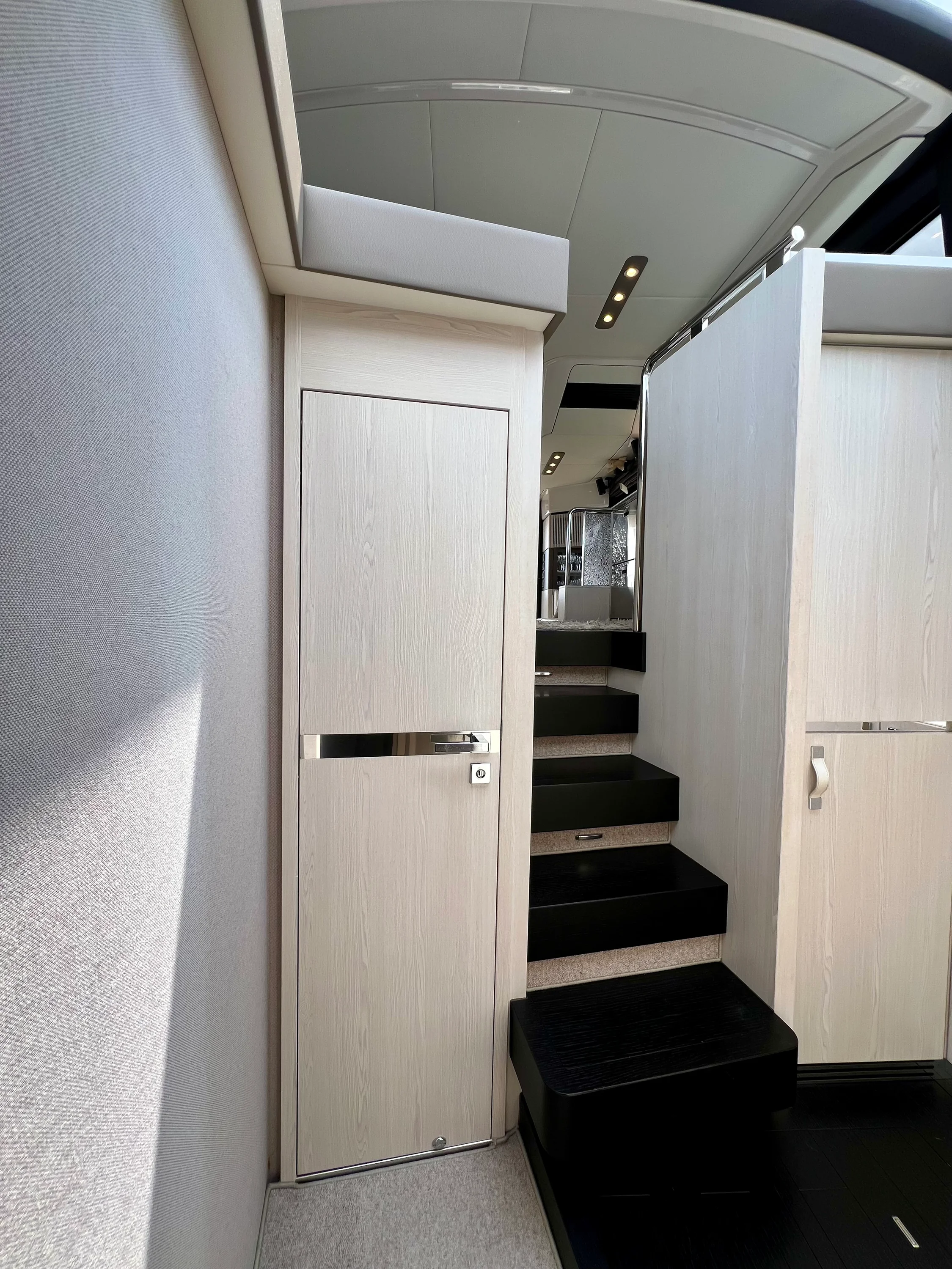 2019 Azimut 50 FLYBRIDGE Image Thumbnail #68