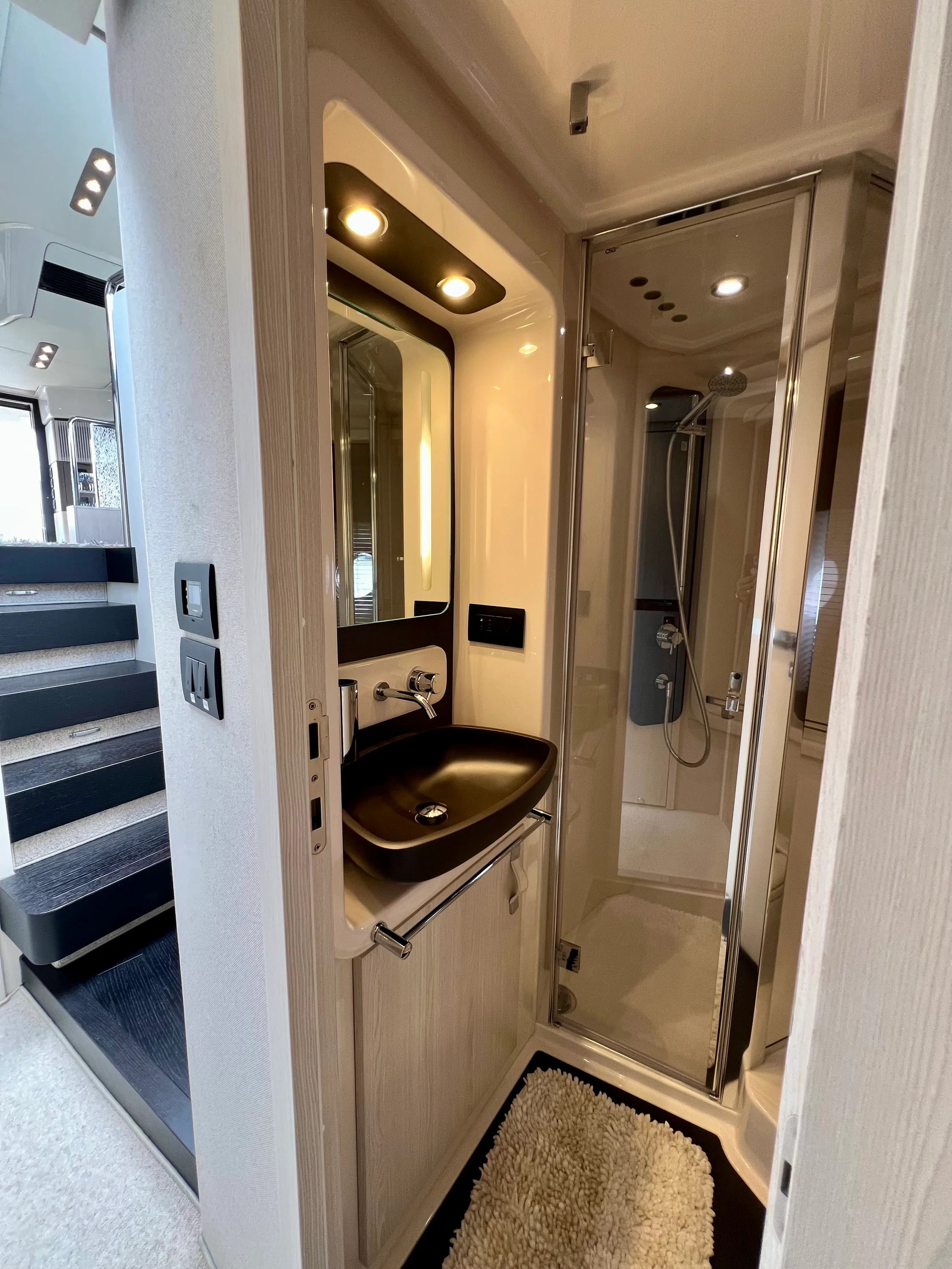 2019 Azimut 50 FLYBRIDGE Image Thumbnail #58