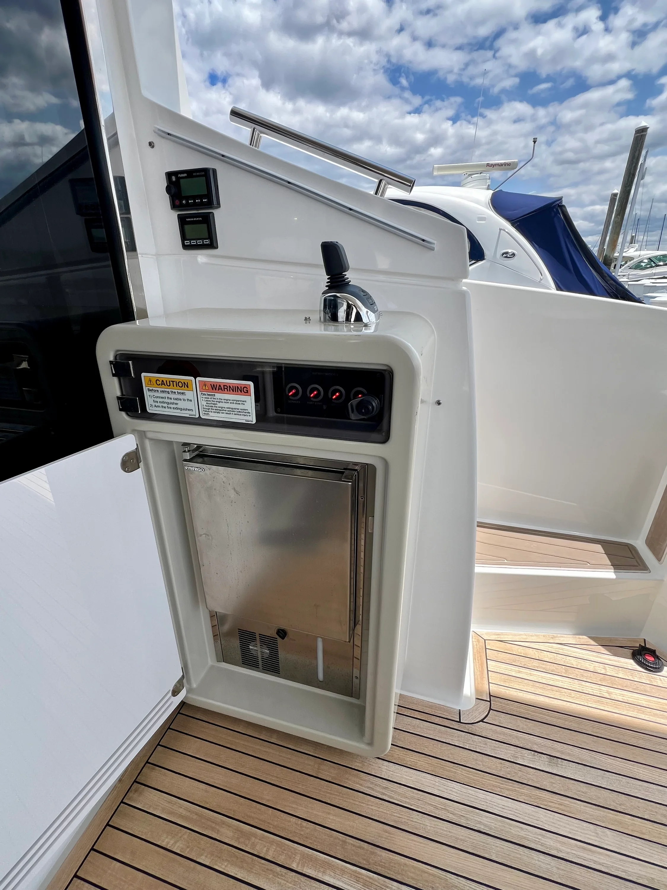 2019 Azimut 50 FLYBRIDGE Image Thumbnail #13